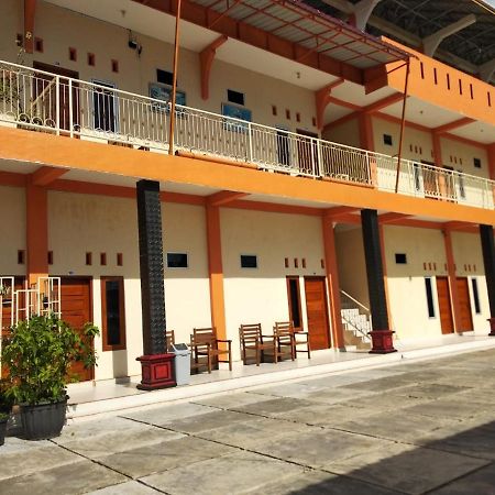 Penginapan Intan Bandara Padang  Eksteriør billede